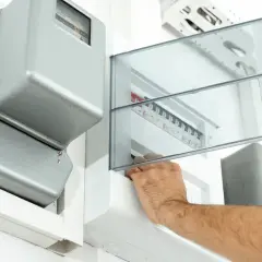 Jak podłączyć bezpiecznik różnicowy - uniknij najczęstszych błędów